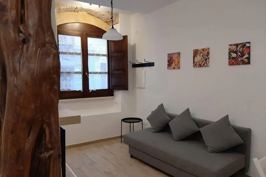Casetta Alu' - Il Tuo Nido A Stampace 卡利亚里 0*,